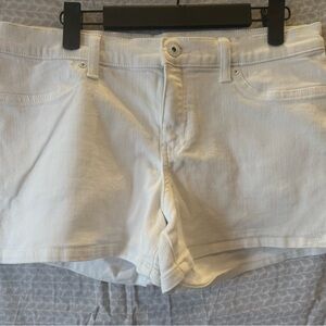 LILA RYAN Women's Cream Jean Shorts mid rise